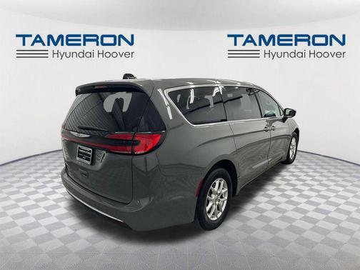 Ceramic Gray Clearcoat 2023 Chrysler Pacifica Touring L