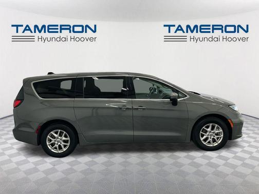 Ceramic Gray Clearcoat 2023 Chrysler Pacifica Touring L