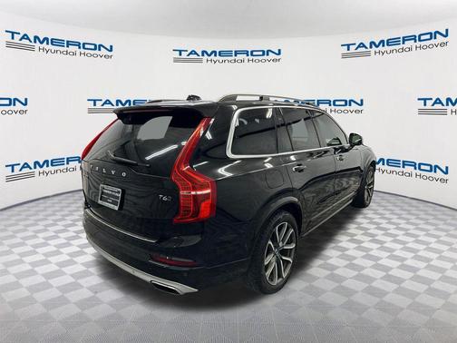 Onyx Black Metallic 2017 Volvo XC90 T6 Momentum