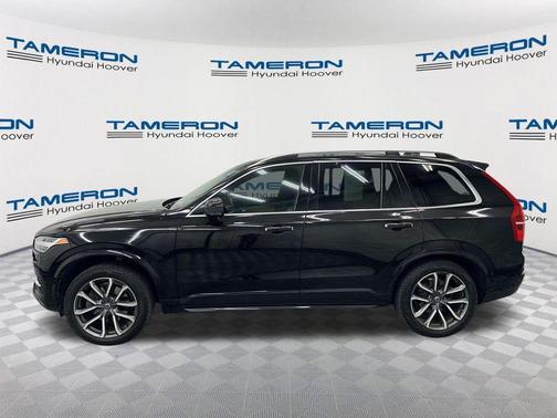 Onyx Black Metallic 2017 Volvo XC90 T6 Momentum