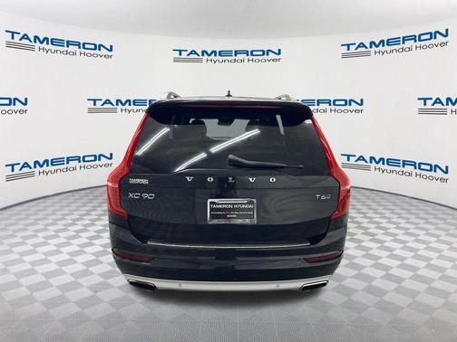 Onyx Black Metallic 2017 Volvo XC90 T6 Momentum