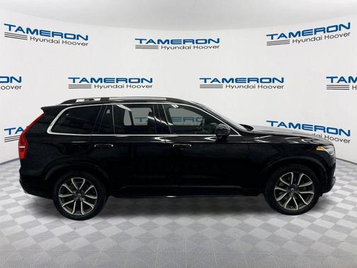 Onyx Black Metallic 2017 Volvo XC90 T6 Momentum