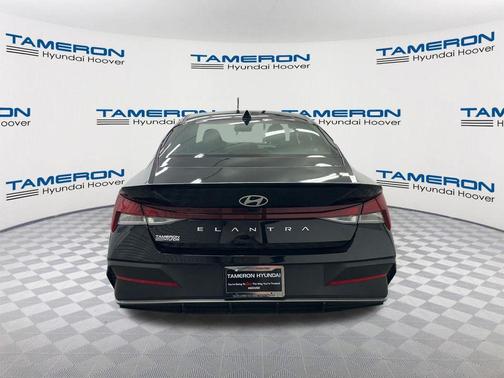 Abyss Black 2025 Hyundai ELANTRA Sport