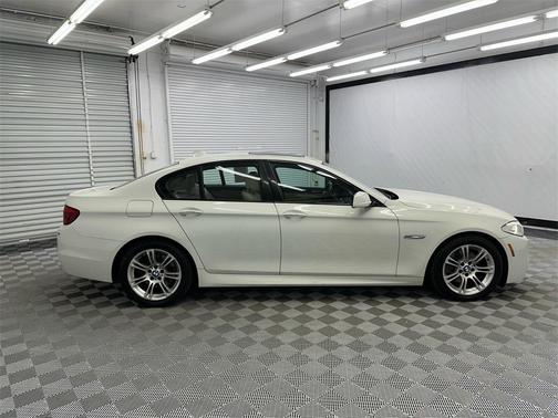 2013 BMW 528 528i