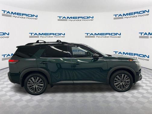 Obsidian Green Pearl/Super Black 2022 Nissan Pathfinder SL 2WD