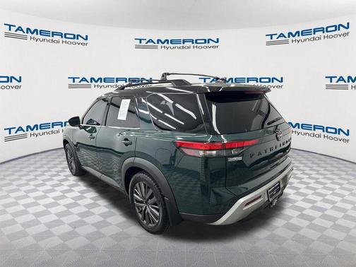 Obsidian Green Pearl/Super Black 2022 Nissan Pathfinder SL 2WD