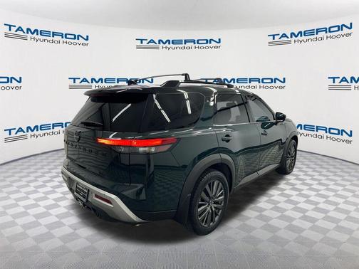 Obsidian Green Pearl/Super Black 2022 Nissan Pathfinder SL 2WD