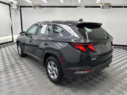 2023 Hyundai TUCSON SE