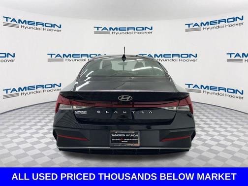 Abyss Black 2024 Hyundai ELANTRA SEL