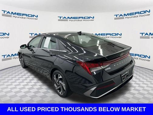 Abyss Black 2024 Hyundai ELANTRA SEL