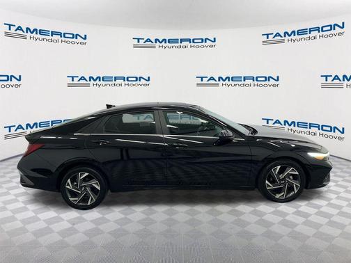 Abyss Black 2024 Hyundai ELANTRA SEL