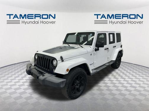 Bright White Clearcoat 2014 Jeep Wrangler Unlimited Altitude