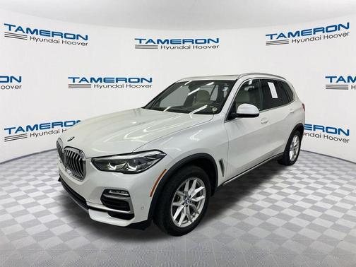 Mineral White Metallic 2020 BMW X5 sDrive40i