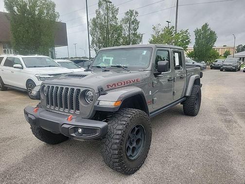 Sting-Gray Clearcoat 2021 Jeep Gladiator Mojave 4x4