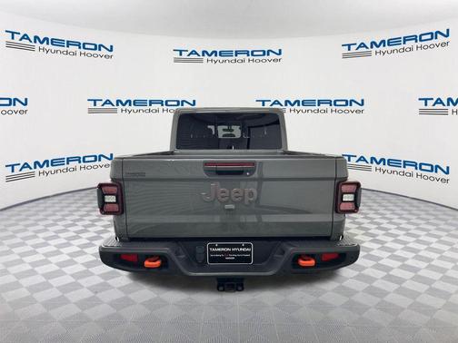 Sting-Gray Clearcoat 2021 Jeep Gladiator Mojave 4x4