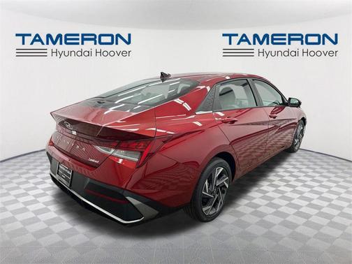 2025 Hyundai ELANTRA Limited