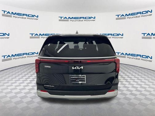 Aurora Black Pearl 2025 Kia Carnival LXS