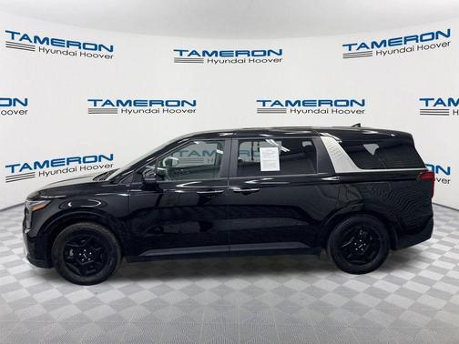 Aurora Black Pearl 2025 Kia Carnival LXS