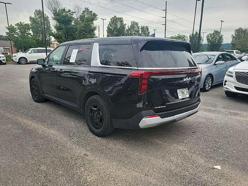 Aurora Black Pearl 2025 Kia Carnival LXS