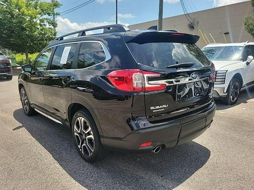 Crystal Black Silica 2024 Subaru Ascent Limited 7-Passenger