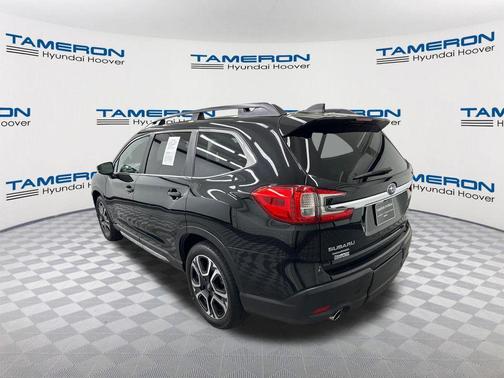 Crystal Black Silica 2024 Subaru Ascent Limited 7-Passenger