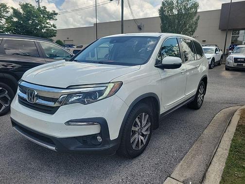 White Diamond Pearl 2019 Honda Pilot EX-L