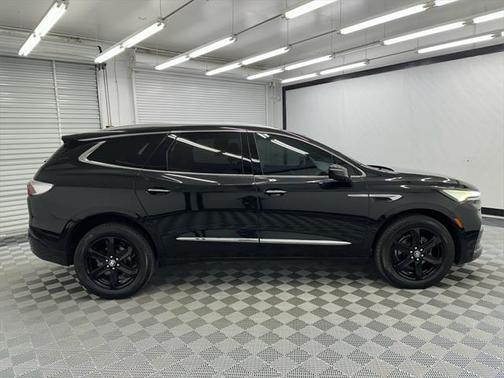 2023 Buick Enclave Essence FWD