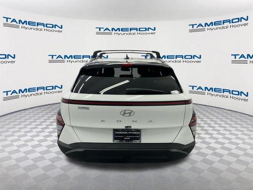 Atlas White 2026 Hyundai KONA SEL Sport