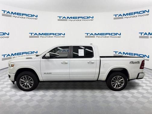 Bright White Clearcoat 2022 RAM 1500 Laramie