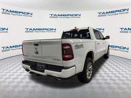 Bright White Clearcoat 2022 RAM 1500 Laramie