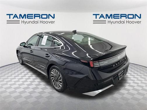 2025 Hyundai SONATA Hybrid SE
