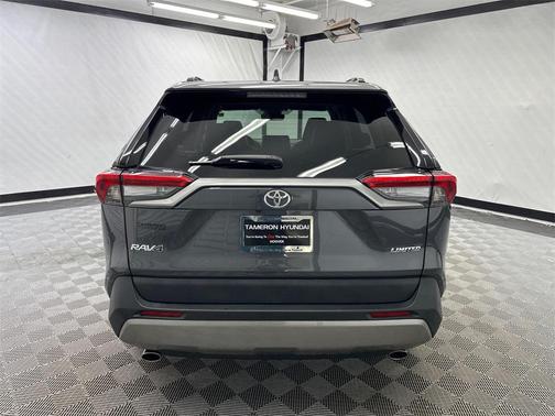 2022 Toyota RAV4 Limited