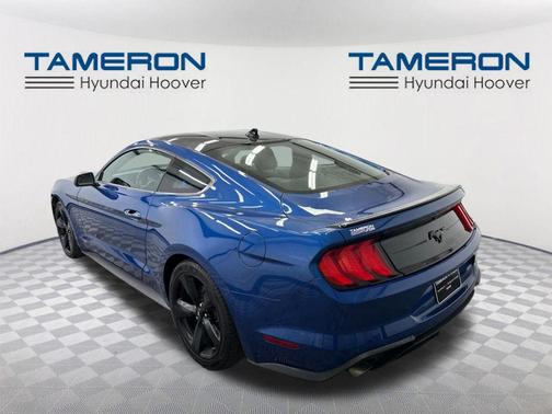 2022 Ford Mustang EcoBoost