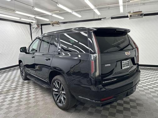 2023 Cadillac Escalade Sport