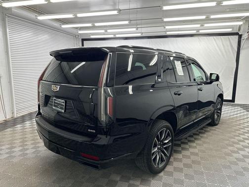 2023 Cadillac Escalade Sport