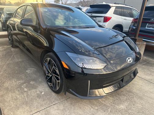 2023 Hyundai IONIQ 6 SEL