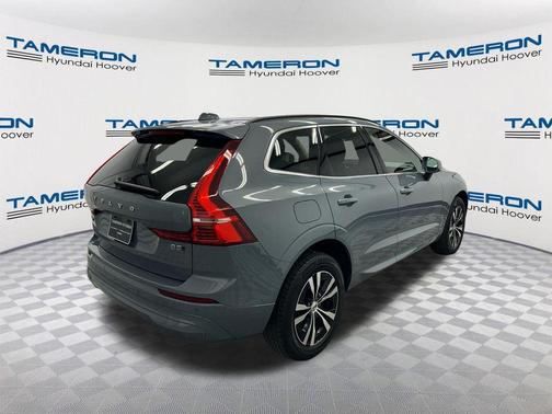 Silver Dawn Metallic 2023 Volvo XC60 B5 Core