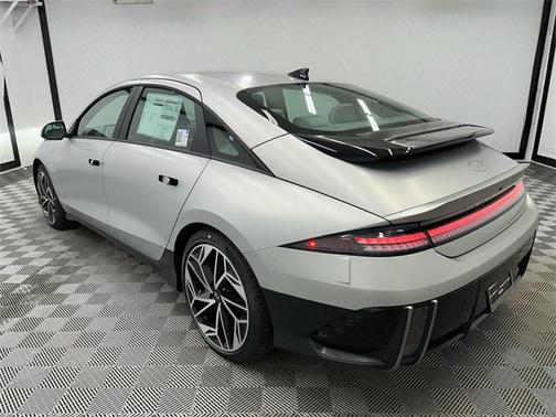 2025 Hyundai IONIQ 6 SEL