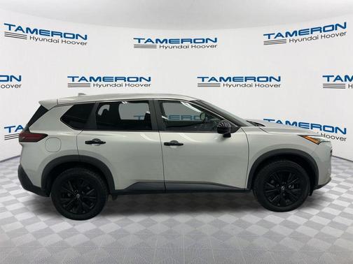 Brilliant Silver Metallic 2022 Nissan Rogue SV