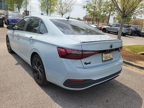 Monument Gray 2025 Volkswagen Jetta 1.5T SE