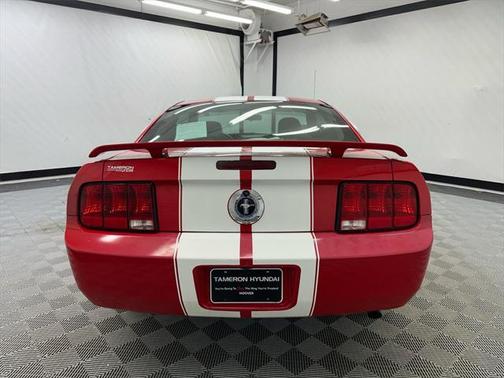 2006 Ford Mustang Deluxe