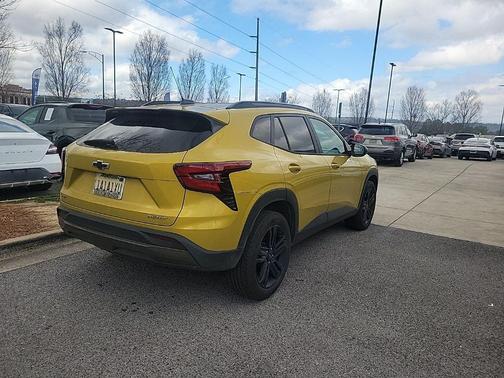 Nitro Yellow Metallic 2024 Chevrolet Trax ACTIV