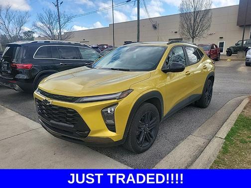 Nitro Yellow Metallic 2024 Chevrolet Trax FWD ACTIV