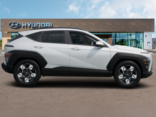 Atlas White 2025 Hyundai KONA SEL