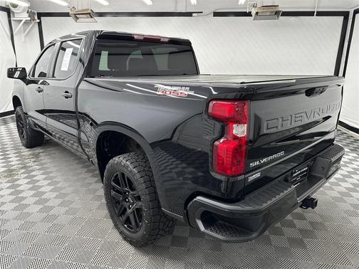 2022 Chevrolet Silverado 1500 Custom Trail Boss