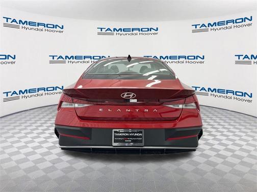 2025 Hyundai ELANTRA SEL