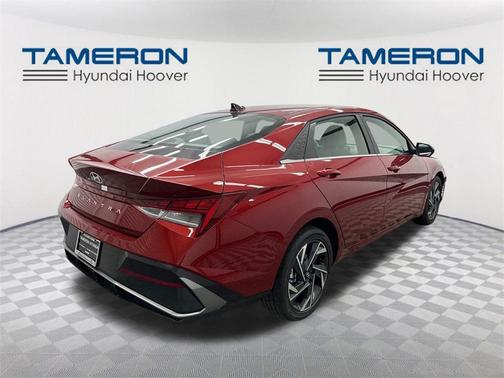 2025 Hyundai ELANTRA SEL