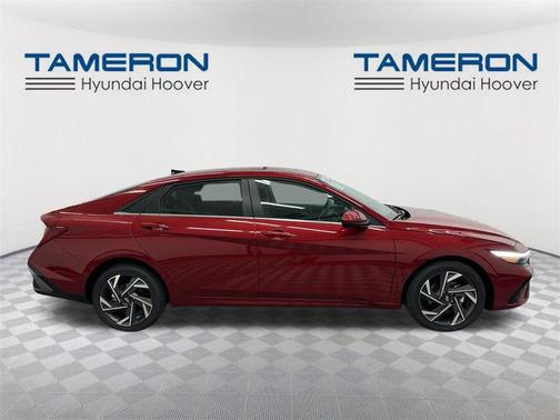 2025 Hyundai ELANTRA SEL