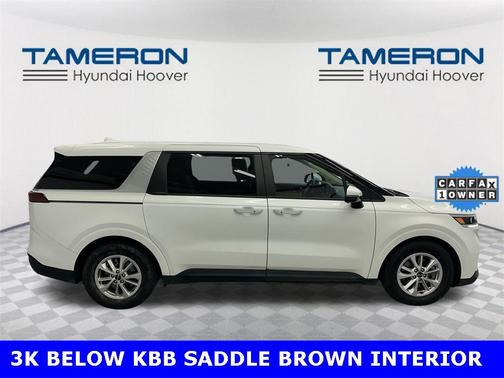 2023 Kia Carnival LX