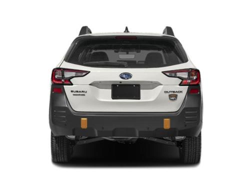 Crystal White Pearl 2022 Subaru Outback Wilderness